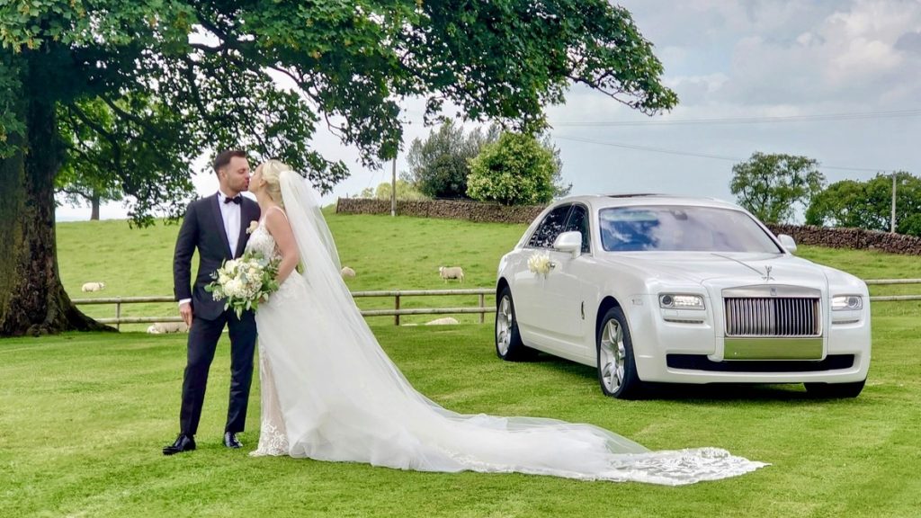 Wedding_Service_classic_exotic_bride_and_groom